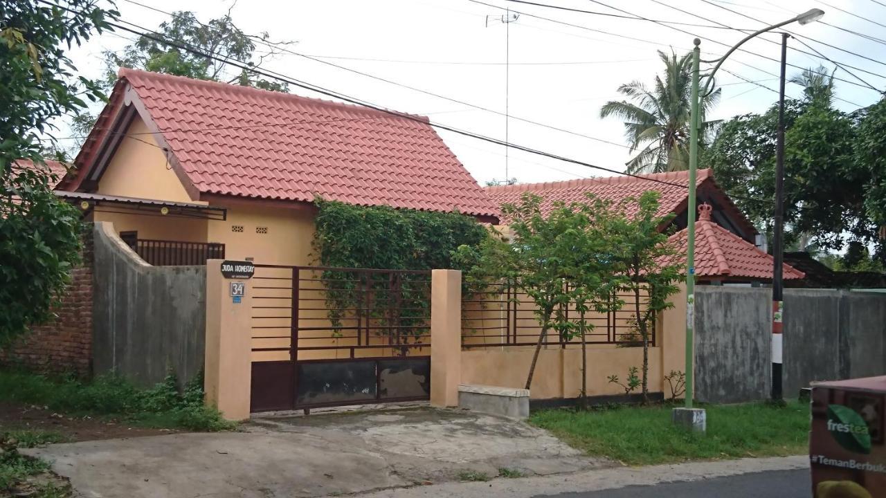 בניוואנגי Juda Homestay מראה חיצוני תמונה